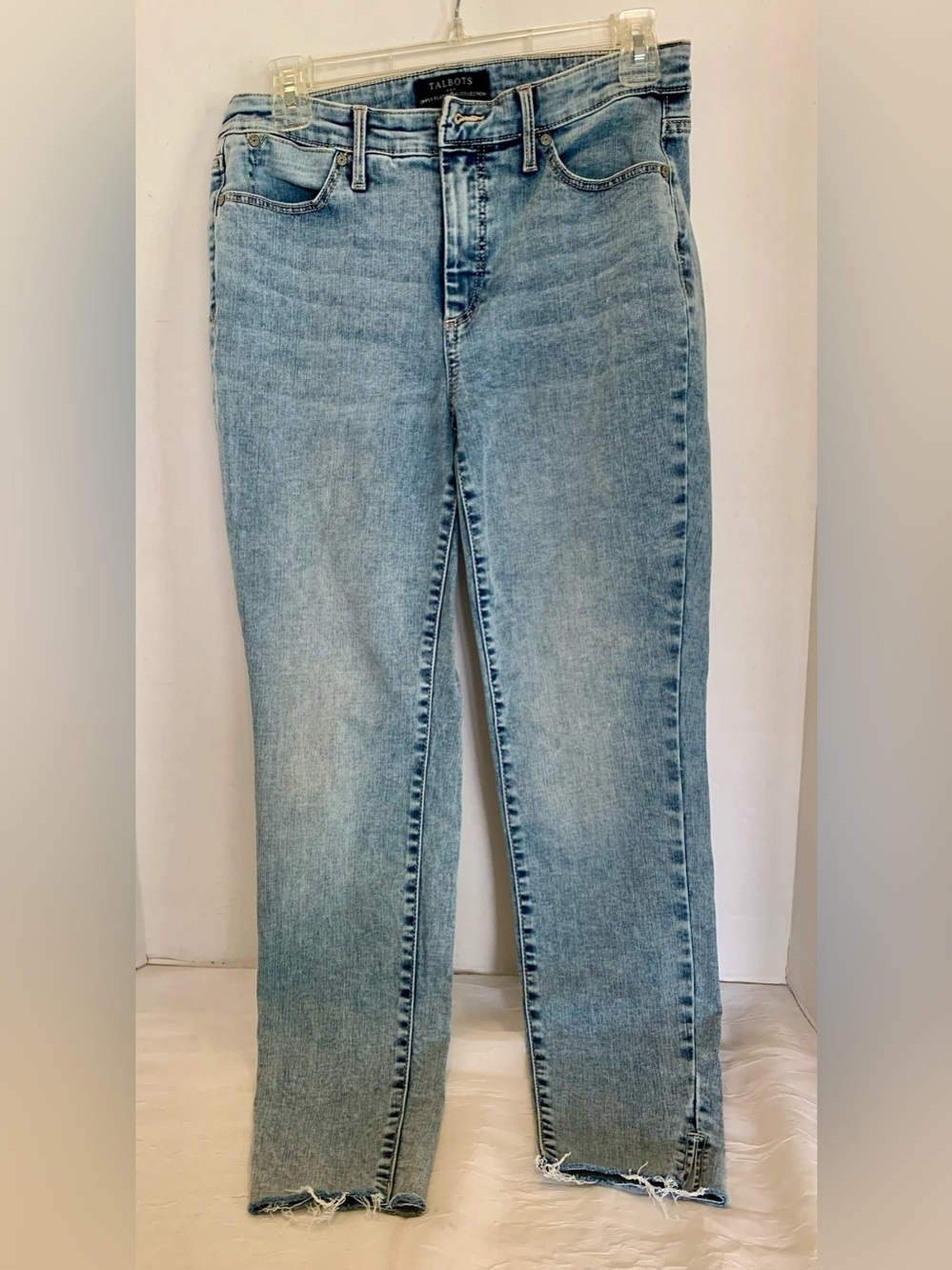 Talbots Womens Simply Flattering 5-Pocket Straight Leg Denim Jeans Size 6